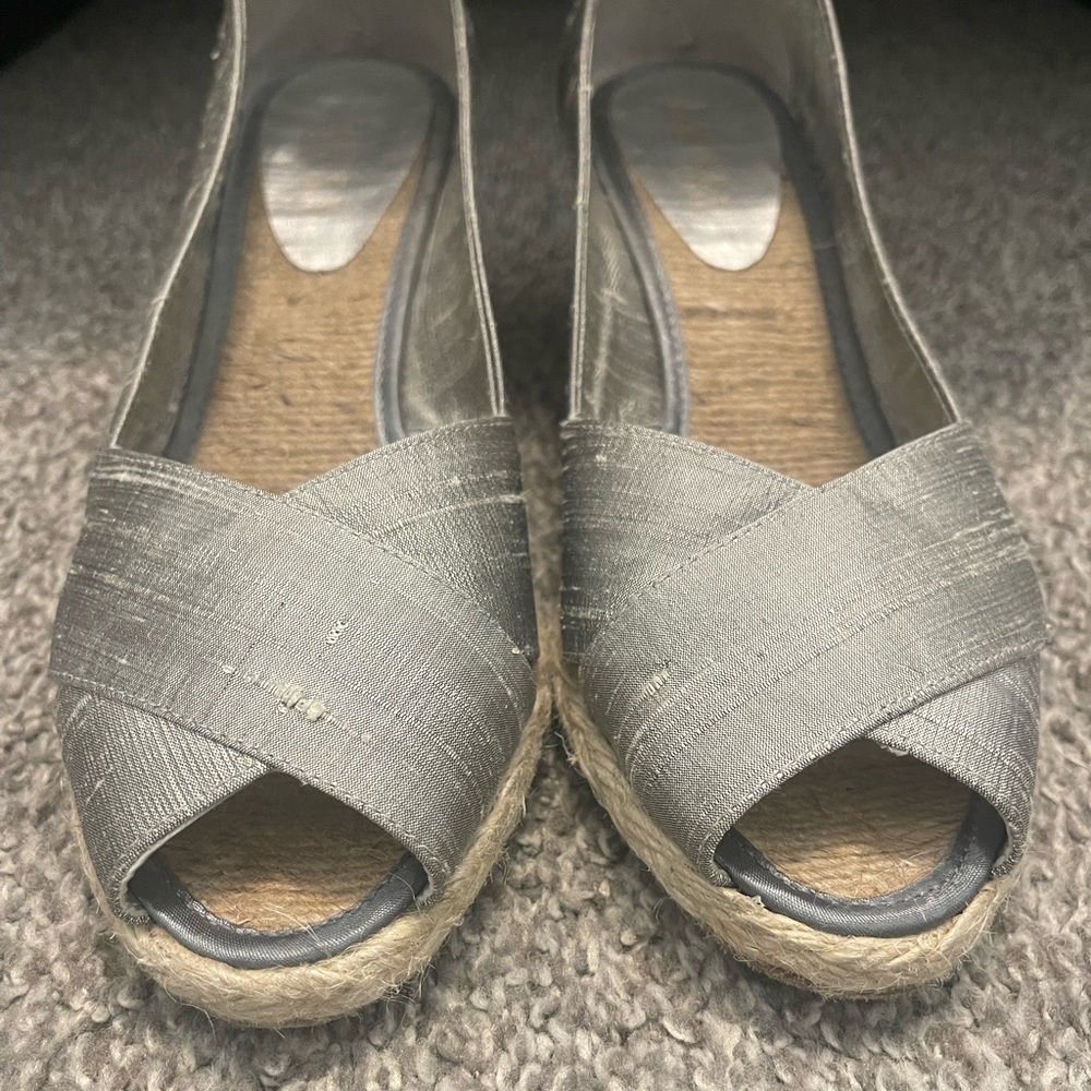 Beautiful silver wedges🩶 - Picture 5 of 5